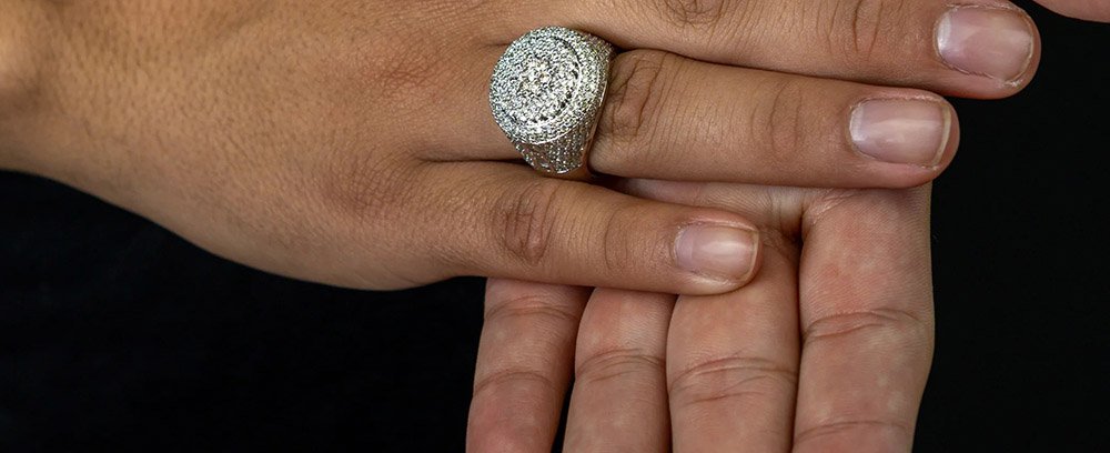 men s engagement rings popularity