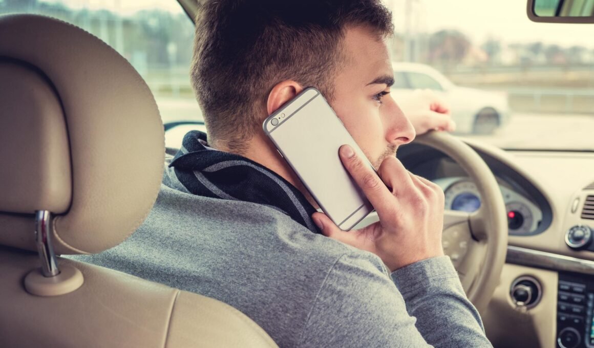 how distracted driving accident victims can prove the negligence of the at fault party