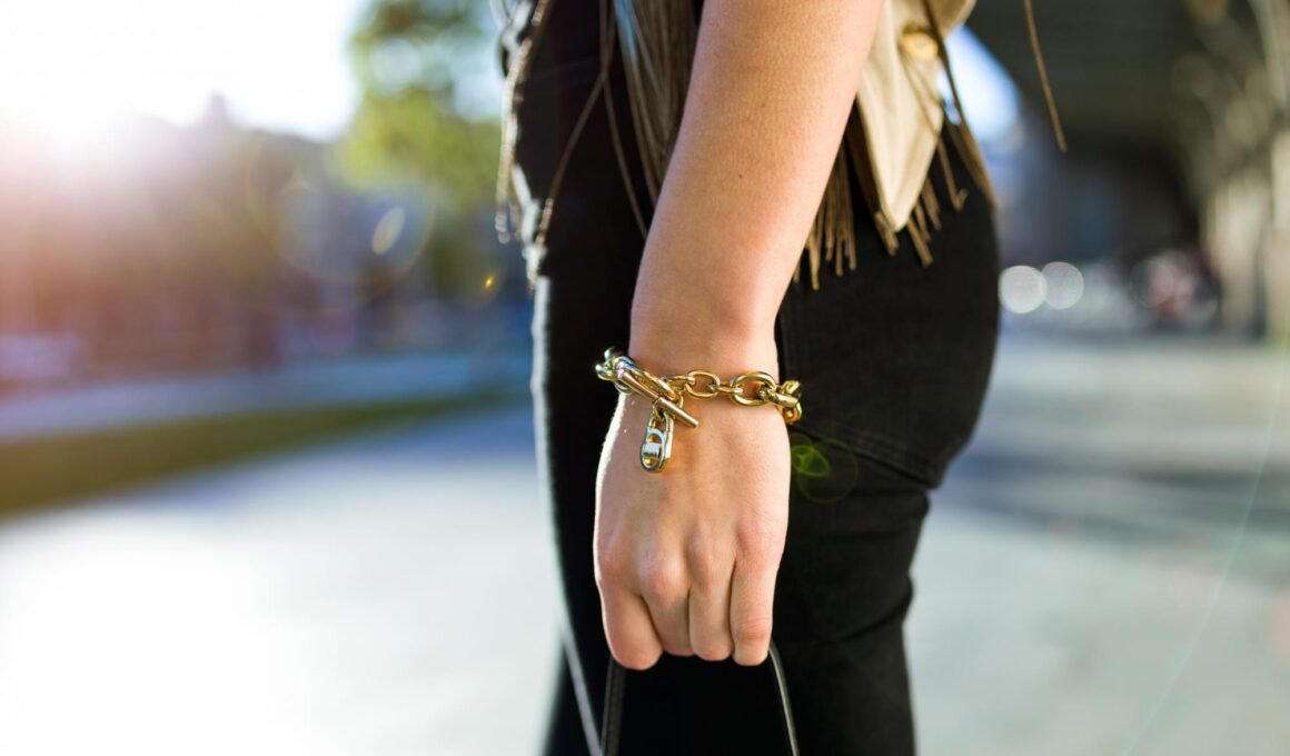 are charm bracelets making a comeback in 2025