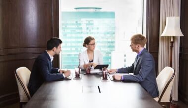 how a labour lawyer can help to resolve employment contract disputes