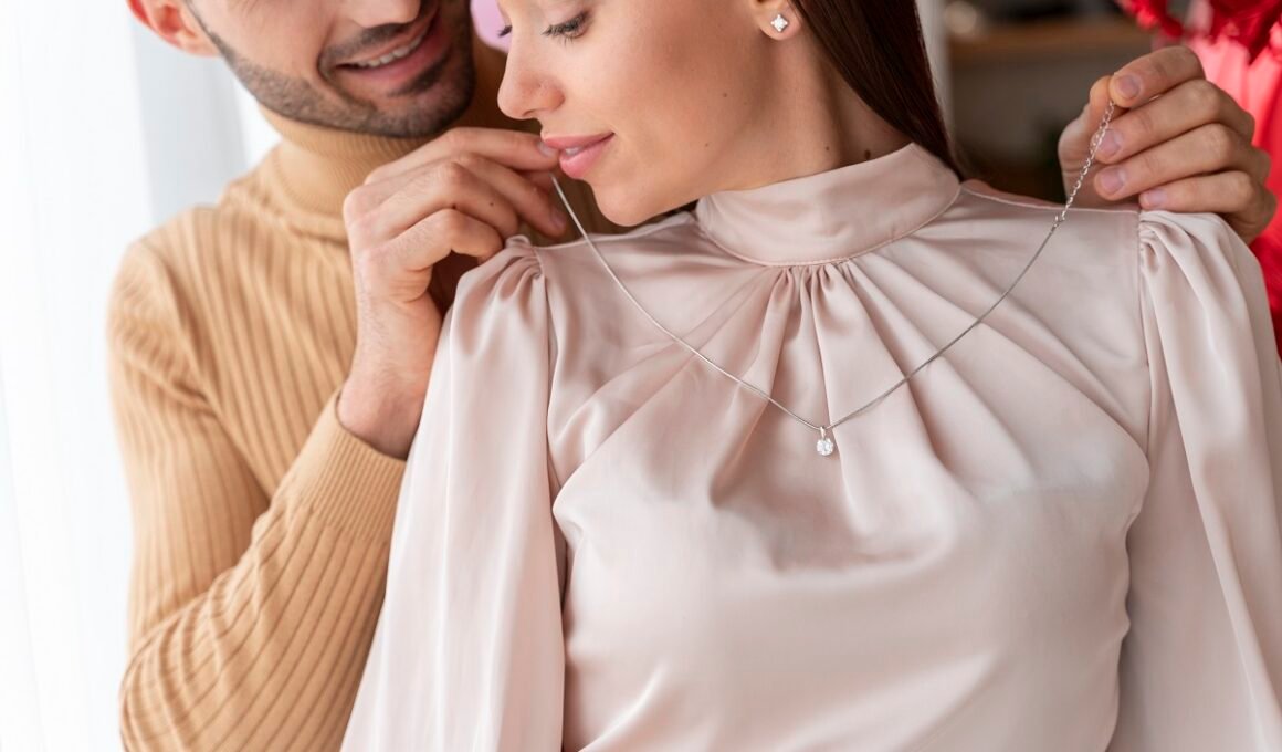 guide on buying the first piece of jewelry for your girlfriend