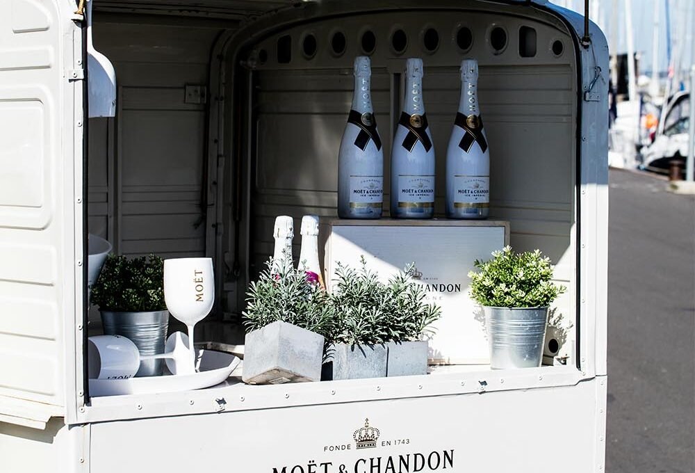 how mobile bar trailers are shaping modern event experiences