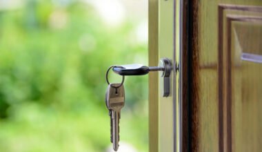 the difference between landlord and property manager responsibilities