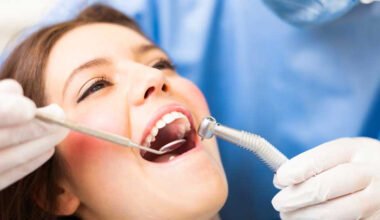 10 signs it is time to schedule a dental cleaning and exam