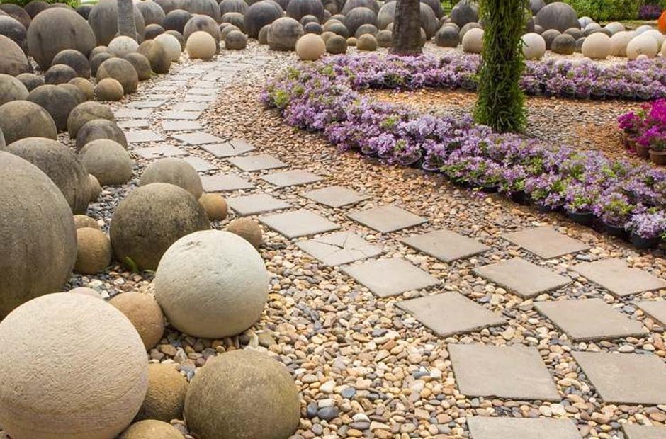 how natural stone steppers create safer and more attractive garden paths