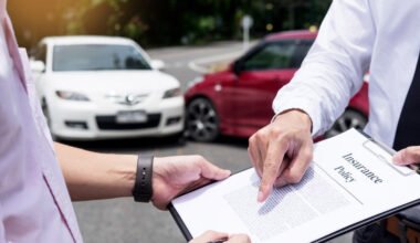 when to hire a rockford car accident lawyer vs