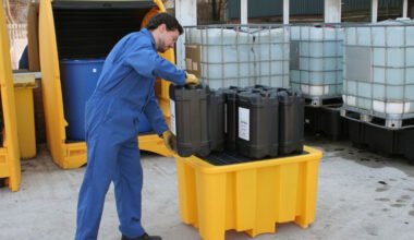 ibc spill bunds for chemical storage, transport and environmental protection